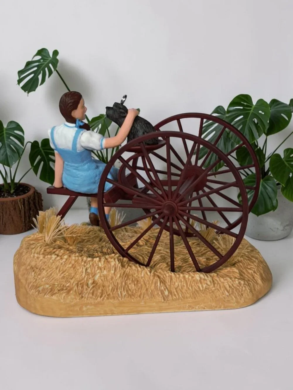 Hallmark Keepsake Somewhere Over the Rainbow Wizard of Oz Ornament 4